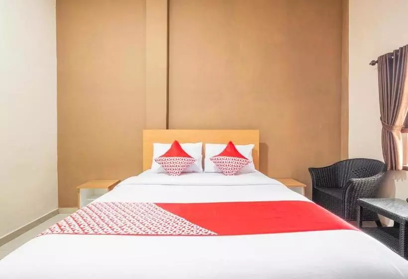 ホテル D' Exclusive By Oyo Rooms