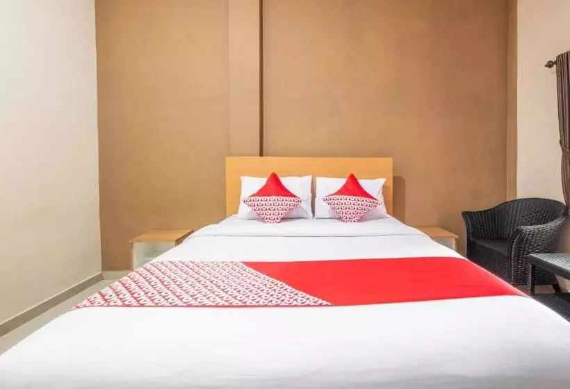 ホテル D' Exclusive By Oyo Rooms