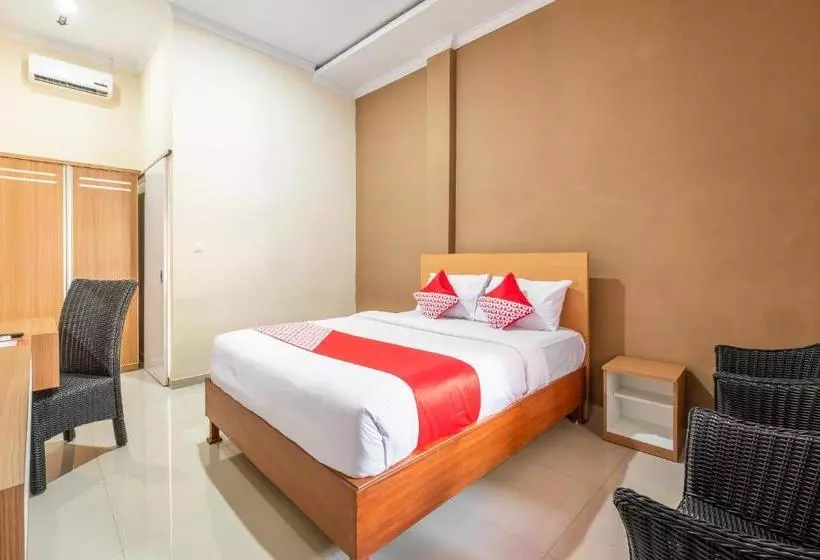 ホテル D' Exclusive By Oyo Rooms