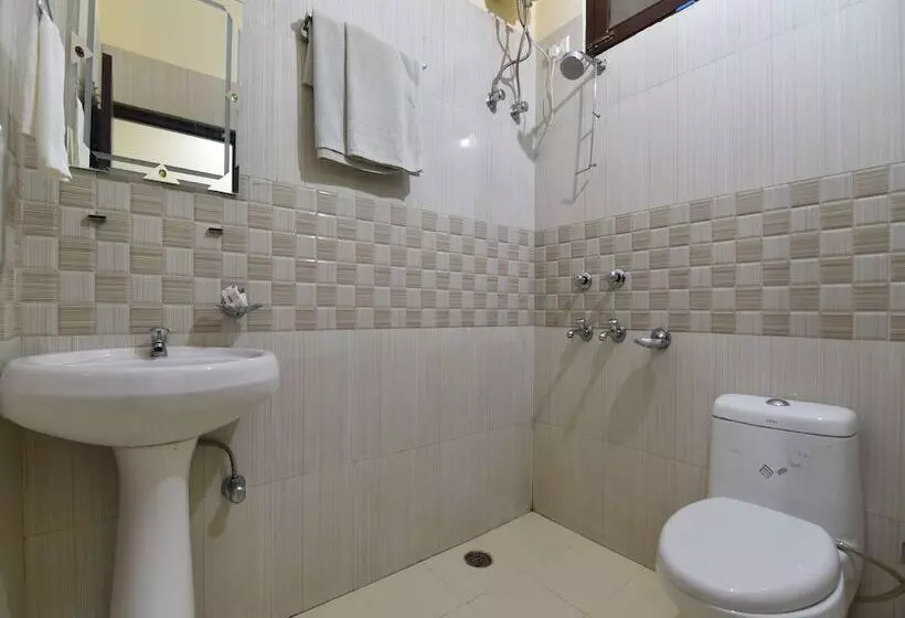 هتل Dhruv By Oyo Rooms
