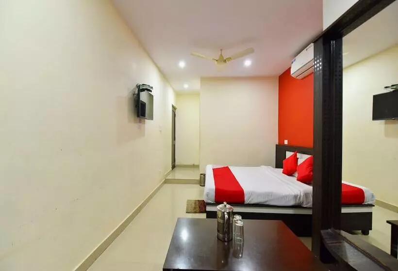 هتل Dhruv By Oyo Rooms