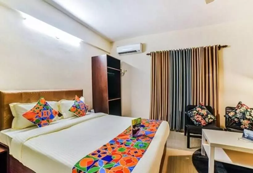 Fabhotel K7 Trends With Pool, Baga Beach