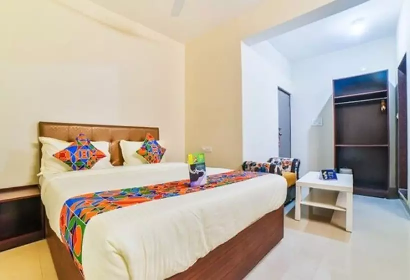 Fabhotel K7 Trends With Pool, Baga Beach