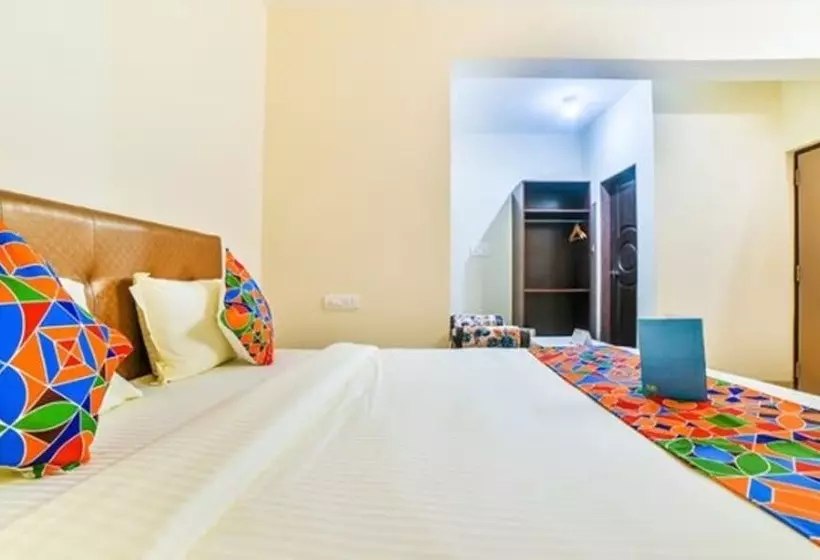 Fabhotel K7 Trends With Pool, Baga Beach