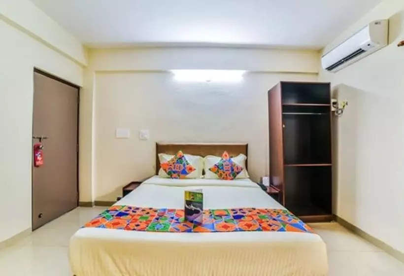 Fabhotel K7 Trends With Pool, Baga Beach