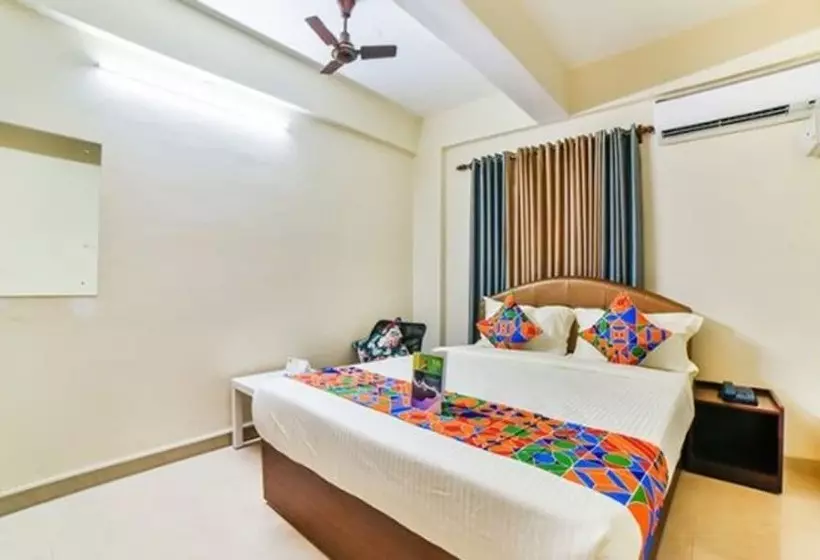 Fabhotel K7 Trends With Pool, Baga Beach