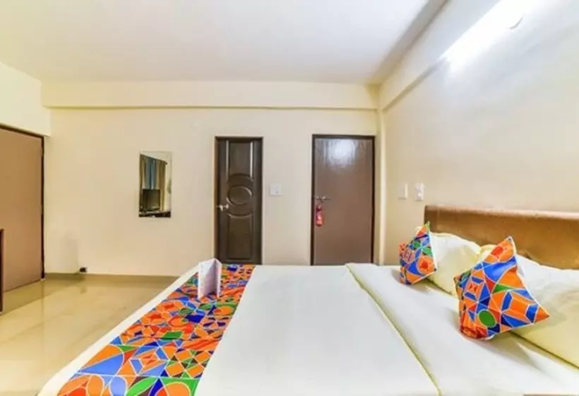 Fabhotel K7 Trends With Pool, Baga Beach