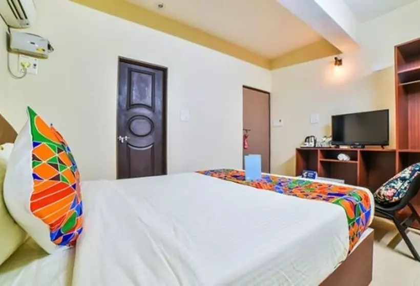Fabhotel K7 Trends With Pool, Baga Beach