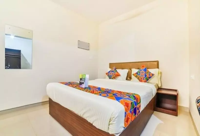 Fabhotel K7 Trends With Pool, Baga Beach