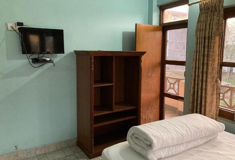 هتل Sauraha Guest House