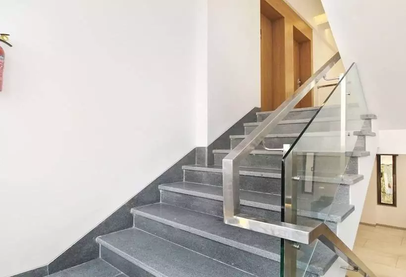 Hotelli Treebo City Inn Satara
