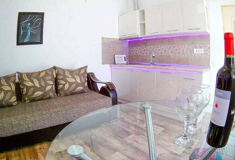 Nice & Cozy Apartments