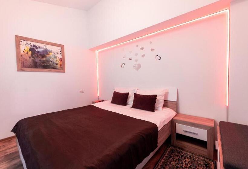 Nice & Cozy Apartments