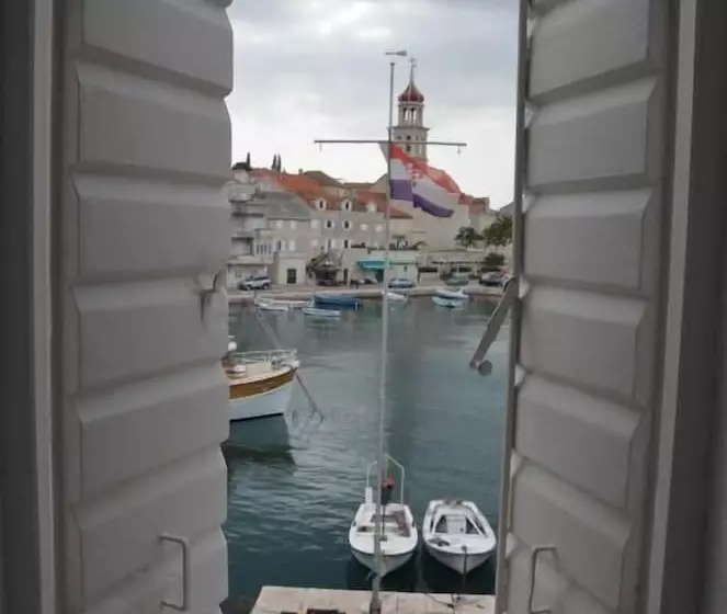 Majatalo Castel Nonna Franka