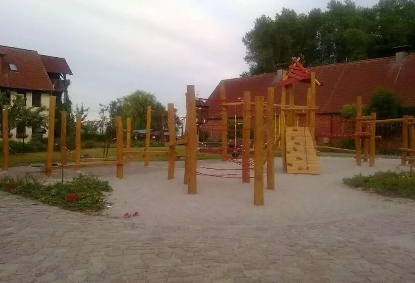 Majatalo Königsroder Hof