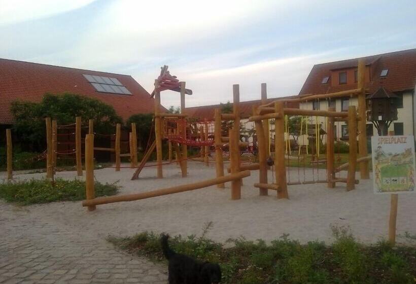 بنسيون Königsroder Hof