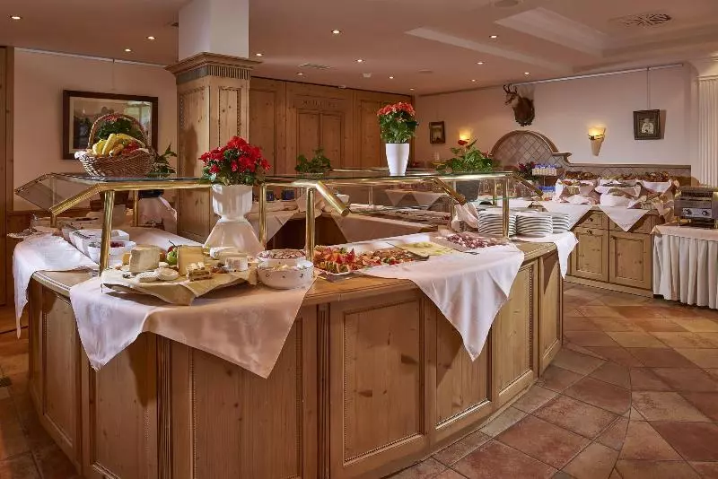 The Glacier Hotel Ex Eurotel Victoria