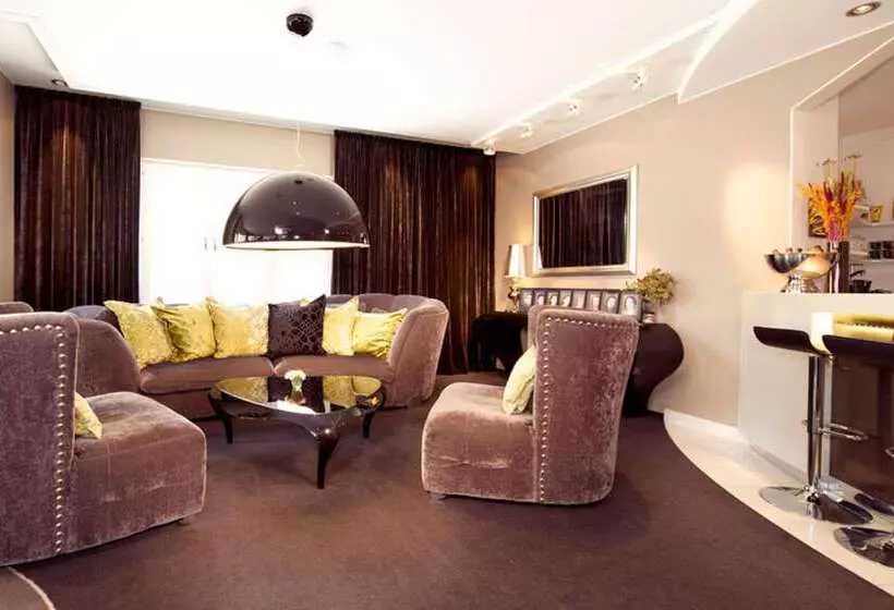 Clarion Collection Hotel Tapto