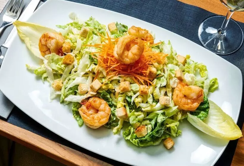 בית מלון כפרי Ibis Zurich Adliswil