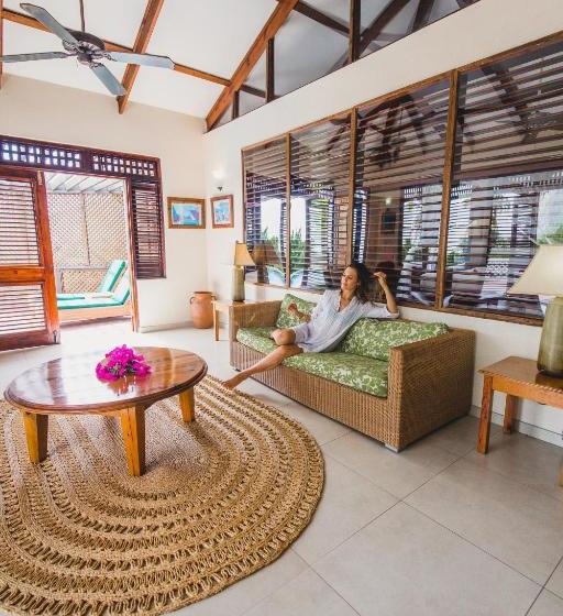 هتل Stonefield Villa Resort