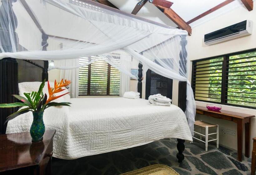 هتل Stonefield Villa Resort