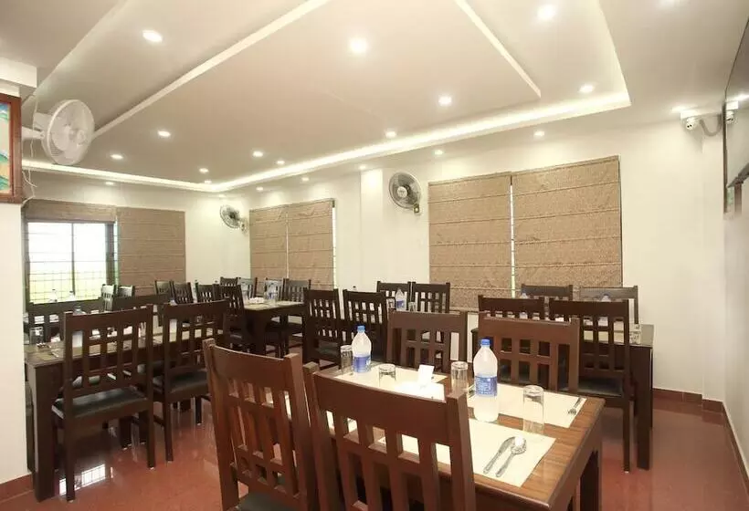هتل Aloka Inn