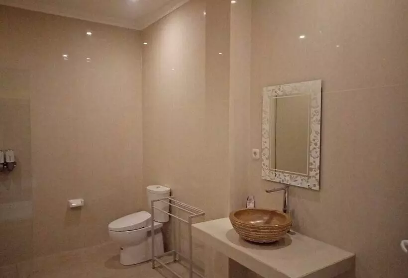 Hotelli Atres Sari Resort