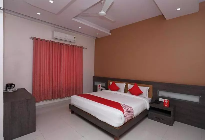 هتل Capital O 19810 Golden Bagh Resort