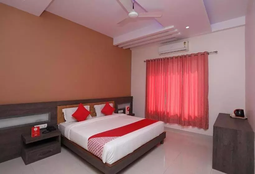 هتل Capital O 19810 Golden Bagh Resort