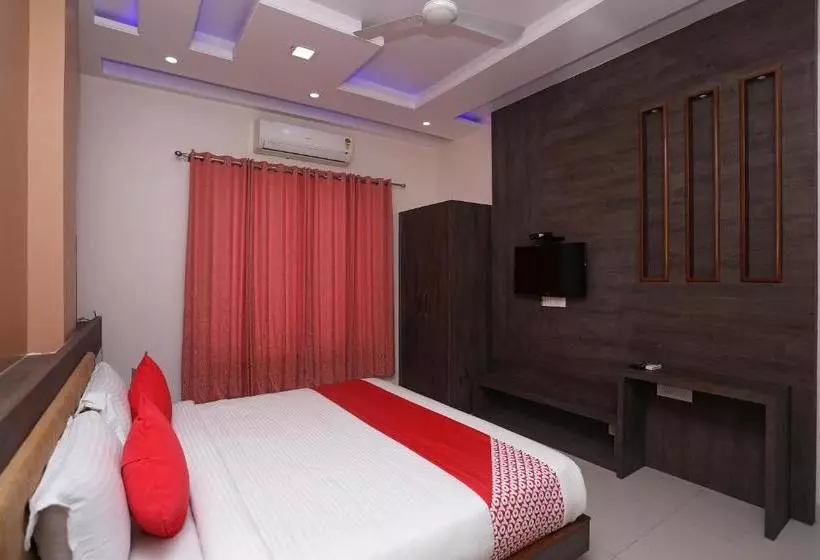 هتل Capital O 19810 Golden Bagh Resort