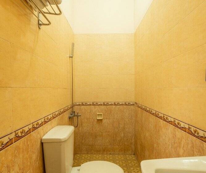 בית מלון כפרי Grand Yustik Selabintana By Oyo Rooms