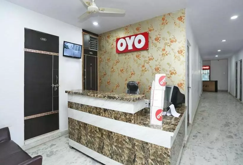 ホテル Maharaja Palace By Oyo Rooms
