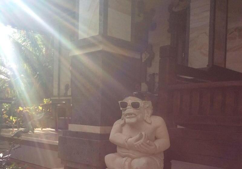 ホテル Pande Homestay