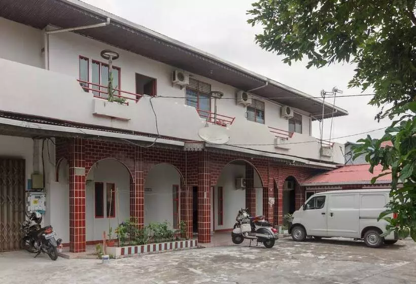 ペンション Koolkost Syariah Near Ayani Mega Mall Pontianak