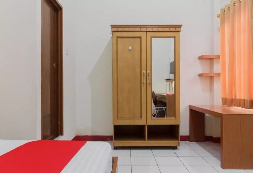 ペンション Koolkost Syariah Near Ayani Mega Mall Pontianak