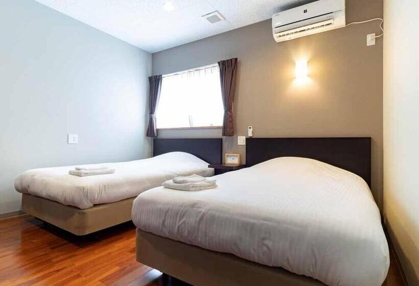 Beach Resort Hotel Kalakaua