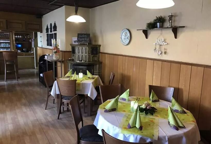 Hostelli Landgasthof Deinert