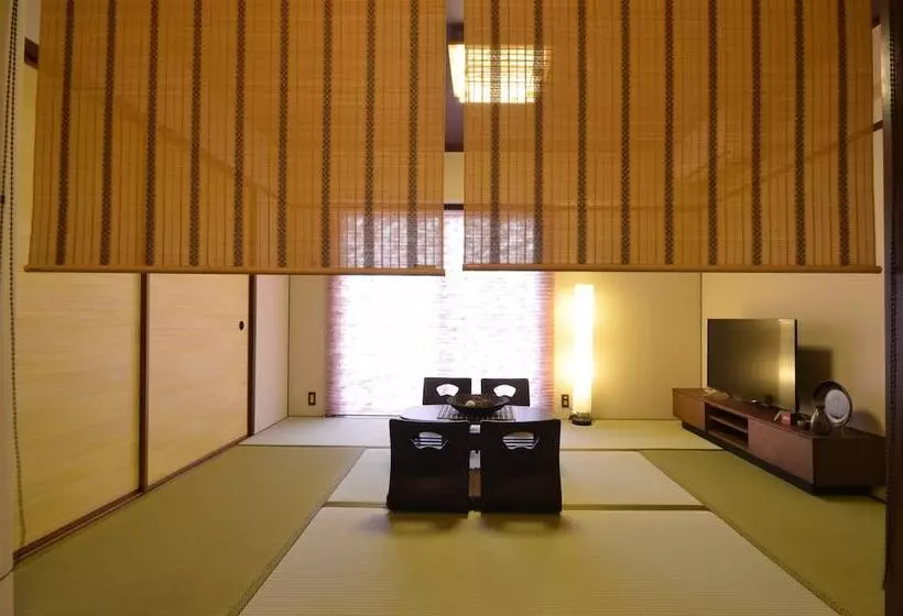 ホテル Alphabed Takamatsu Marugamemachi