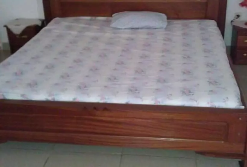 هتل Glory Guest House