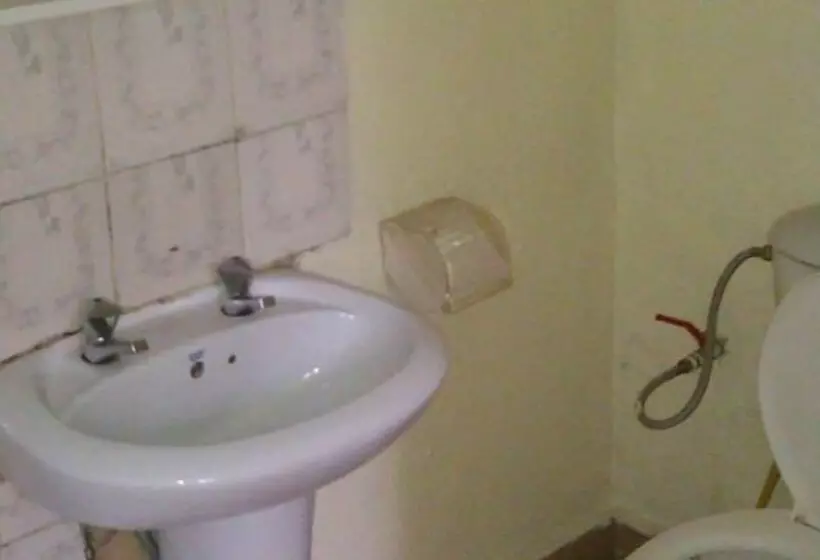 هتل Glory Guest House