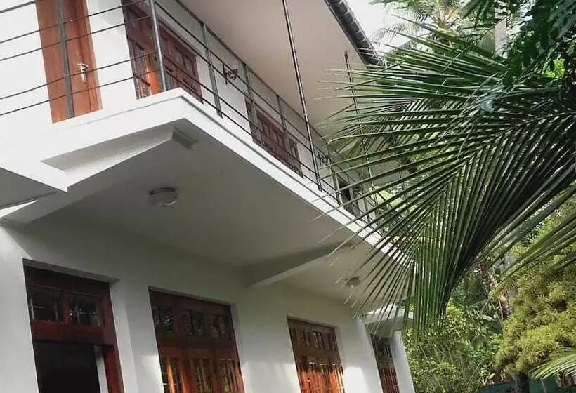 هتل La Sachara Holiday Bungalow