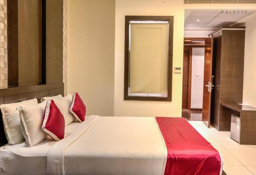 Hotel Pioneer Grand Palace