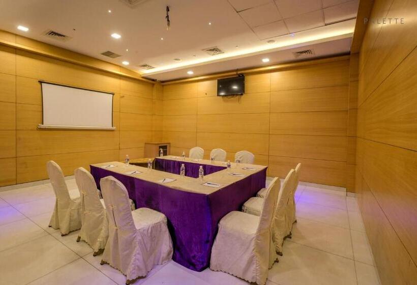 Hotel Pioneer Grand Palace