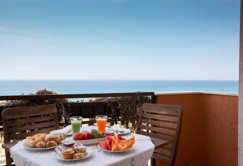 Aamiaismajoitus (B&B) Dimora Di Mare Gallipoli