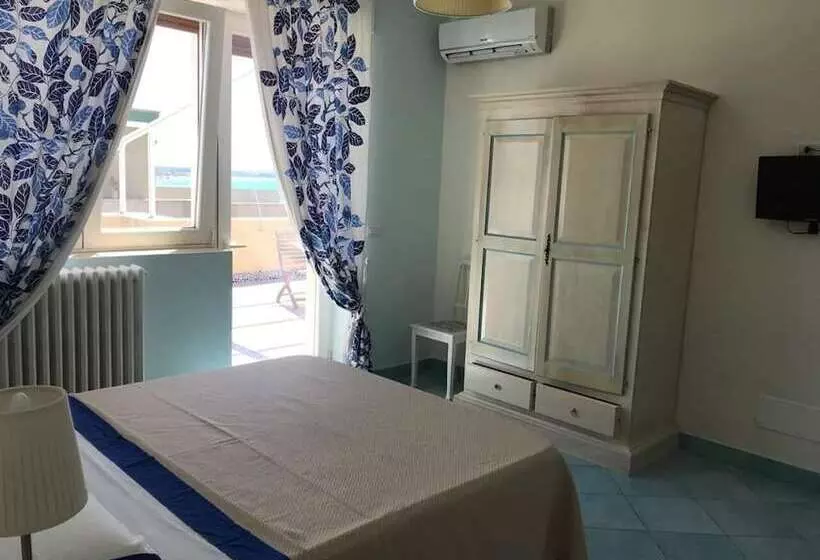 Aamiaismajoitus (B&B) Dimora Di Mare Gallipoli