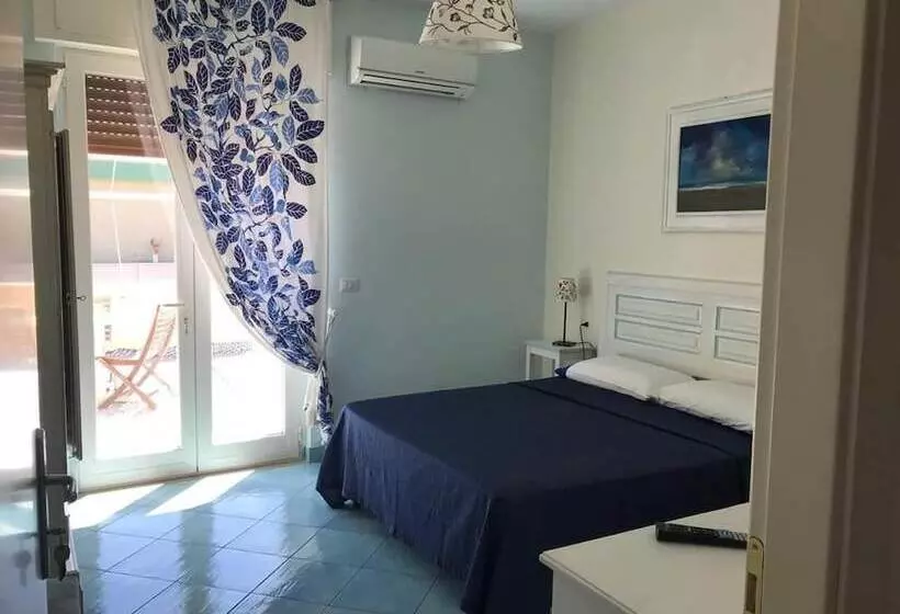 Aamiaismajoitus (B&B) Dimora Di Mare Gallipoli