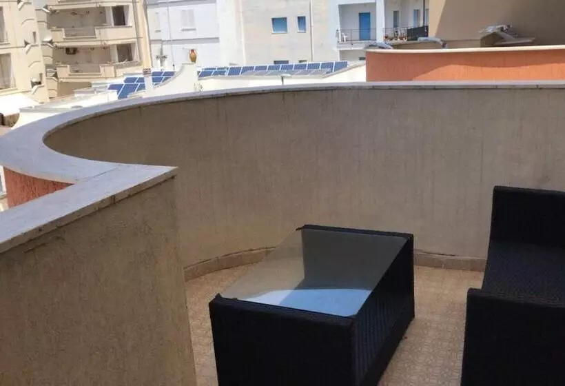 Aamiaismajoitus (B&B) Dimora Di Mare Gallipoli