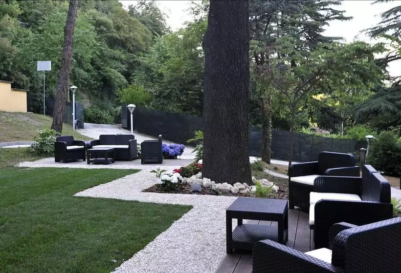 Hostelli Villa Del Sasso