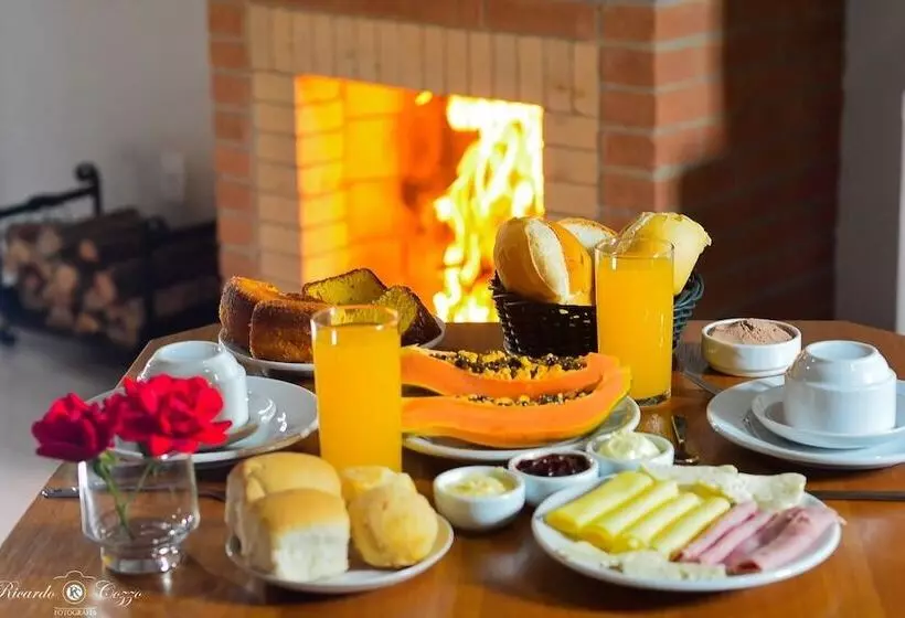 ホテル Chalés Leopoldo Em Monte Verde