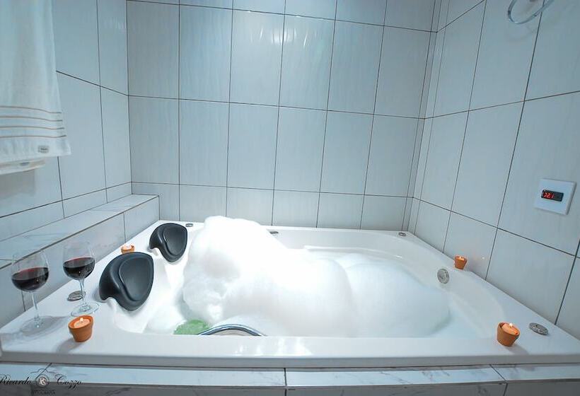 Hotel Chalés Leopoldo Em Monte Verde